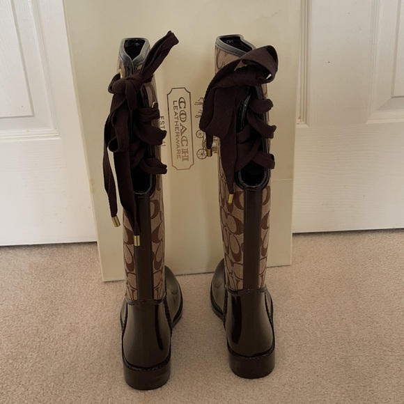 Coach Tristee SPG - Picture 2 of 4